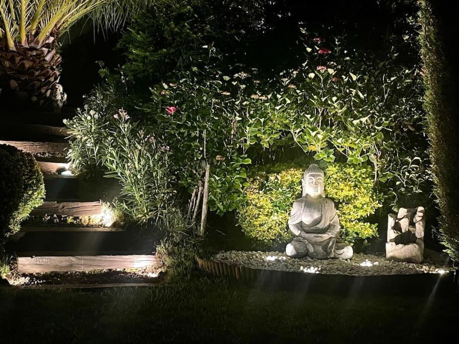 Casa Romantica En Hendaya Villa Bagian luar foto