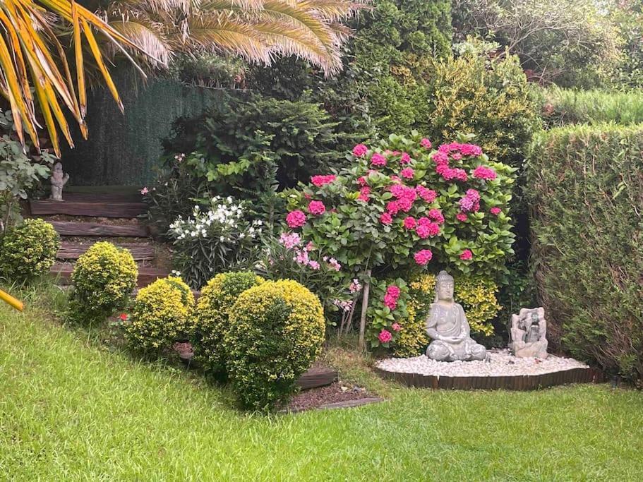 Casa Romantica En Hendaya Villa Bagian luar foto