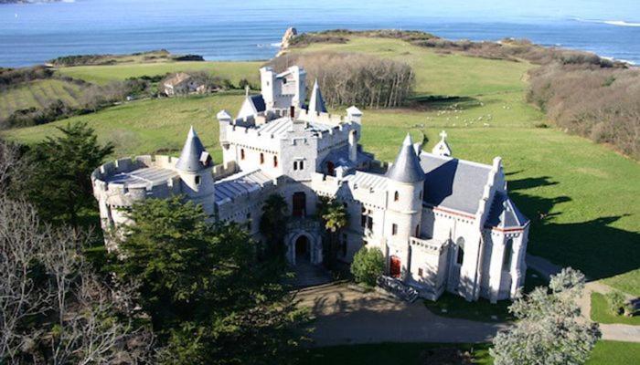 Casa Romantica En Hendaya Villa Bagian luar foto